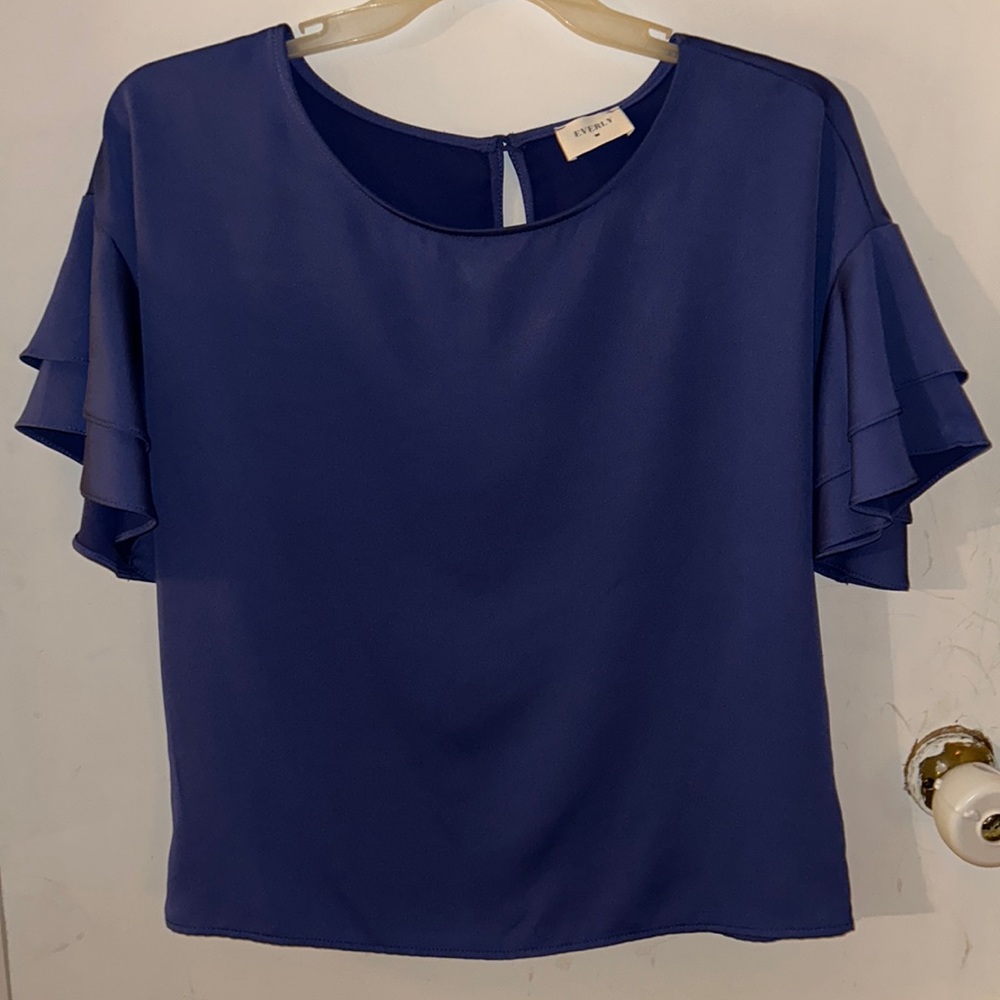 Everly Blouse. Size large